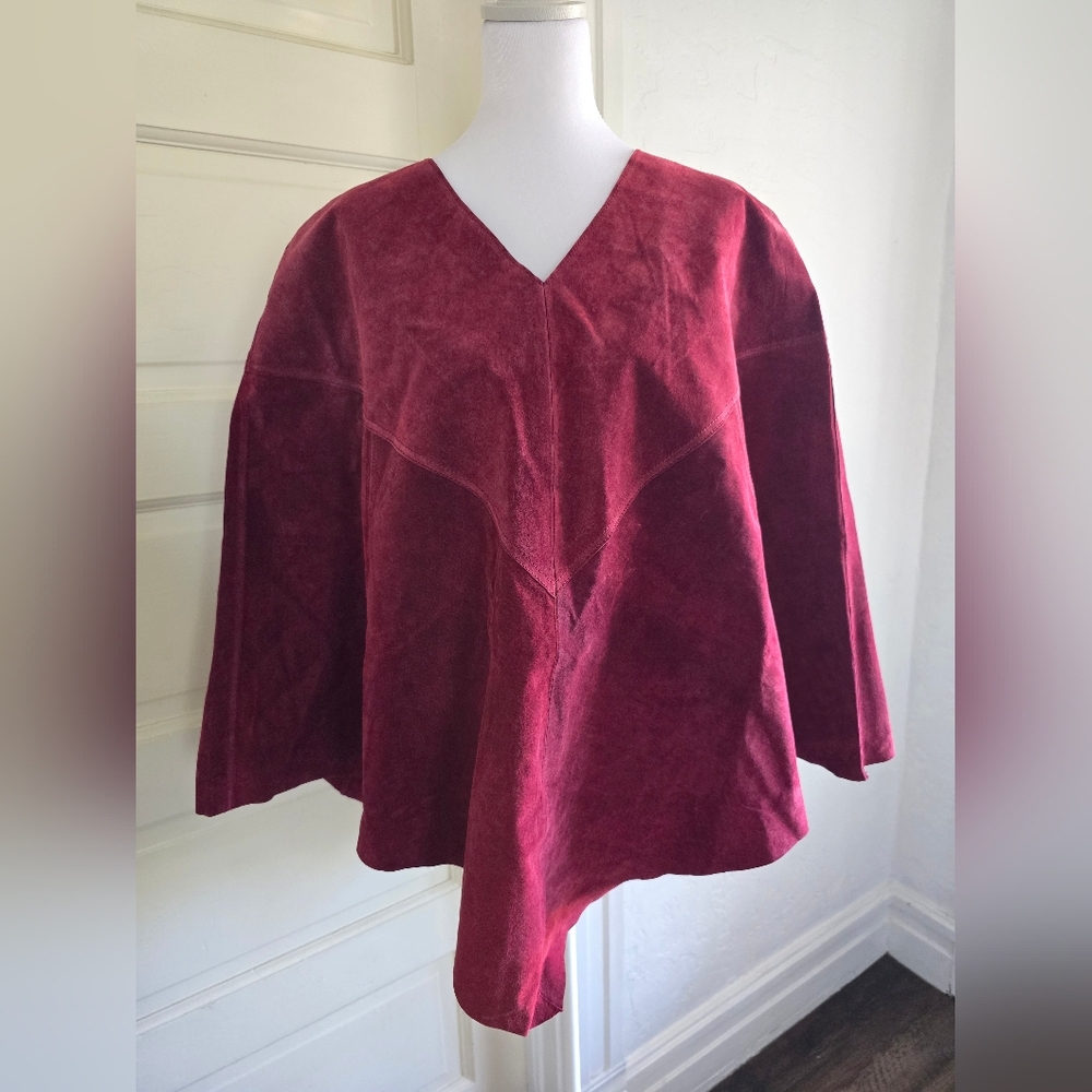 NEW Dialogue Burgundy Women's Leather Poncho